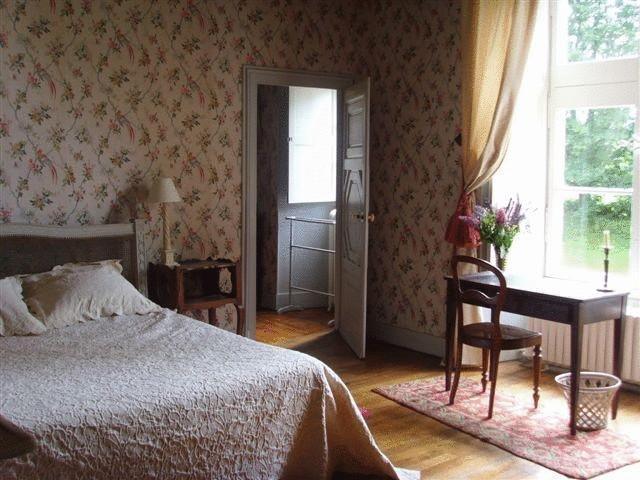 Chateau De Cheronne Bed & Breakfast Tuffé Екстериор снимка
